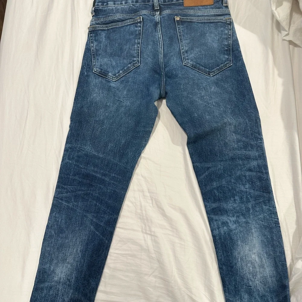 H&M slim low waist blue jeans in size 28/30 - Picture 2 of 2
